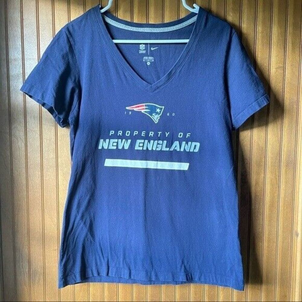 Nike NFL New England Patriots Football  T-Shirt - Women's Size XL NFL